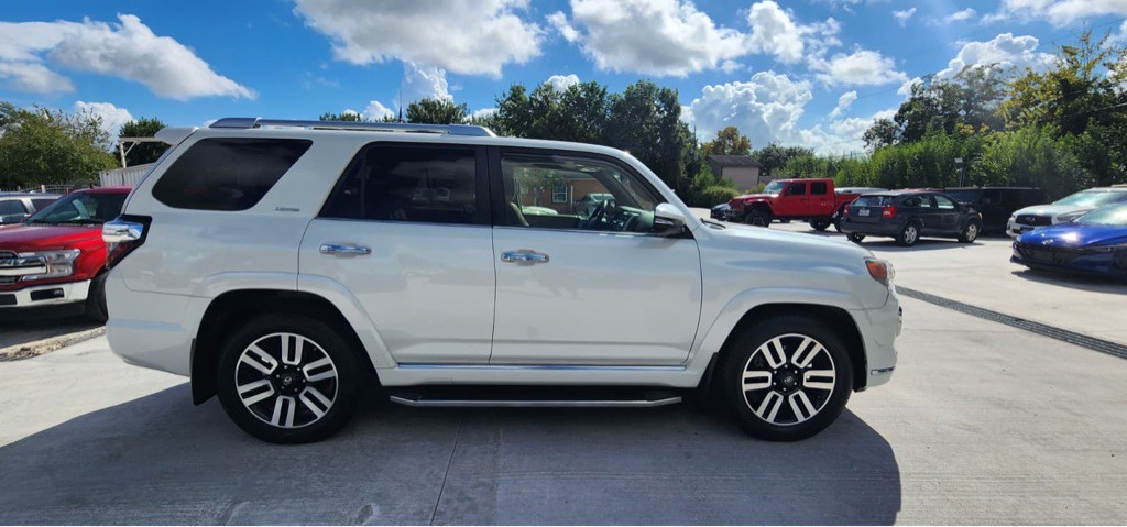 2019 Toyota 4Runner Image 5