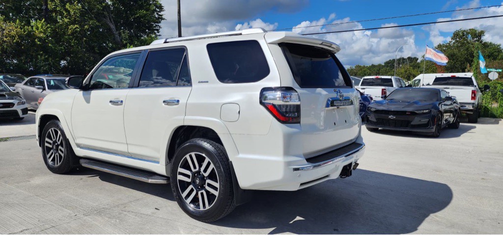 2019 Toyota 4Runner Image 8