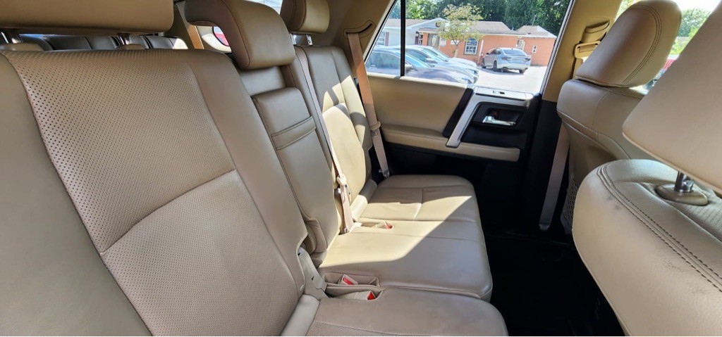2019 Toyota 4Runner Image 14