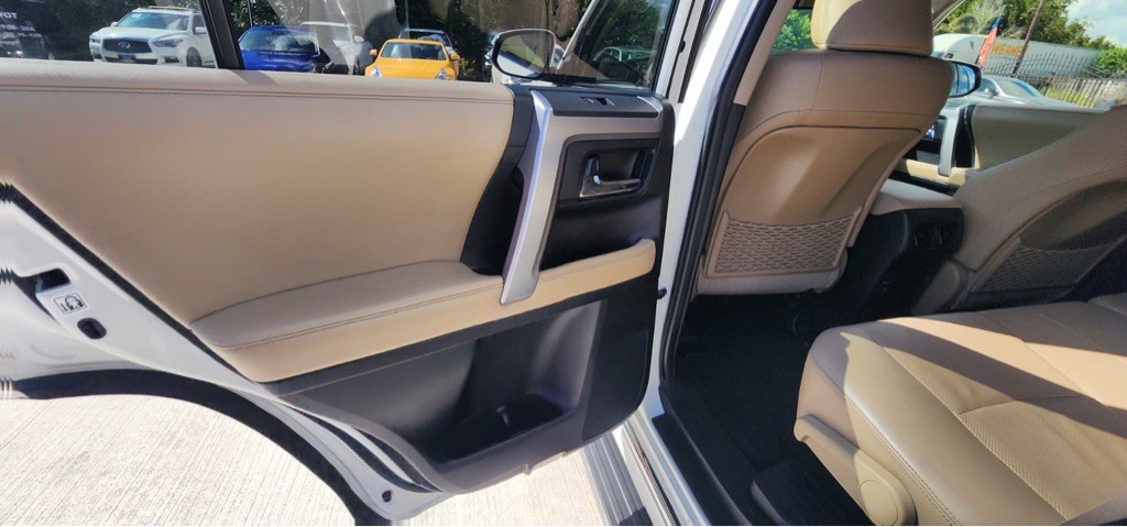 2019 Toyota 4Runner Image 21
