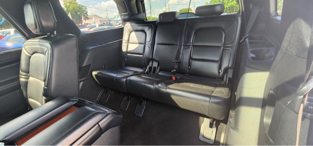 2019 Lincoln Navigator Image 21
