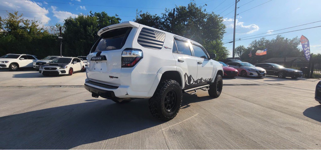 2019 Toyota 4Runner Image 9