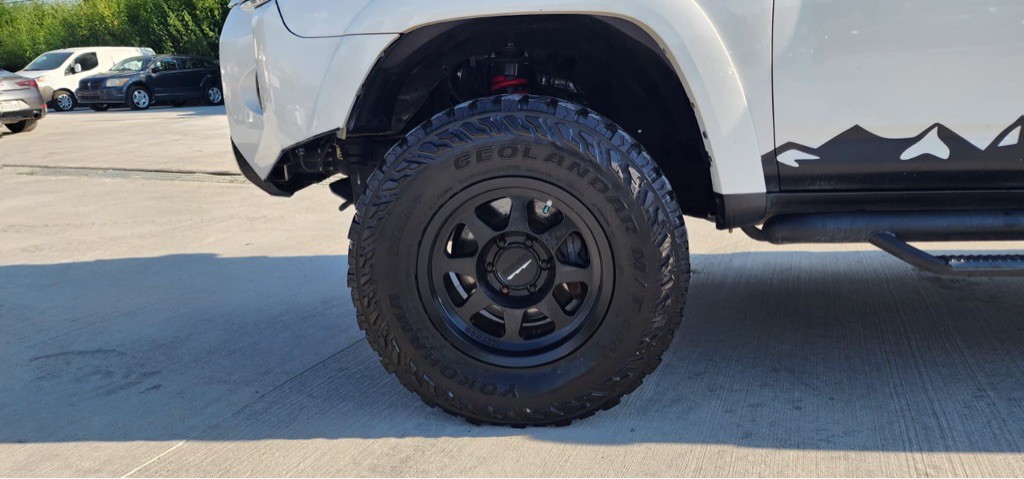 2019 Toyota 4Runner Image 14