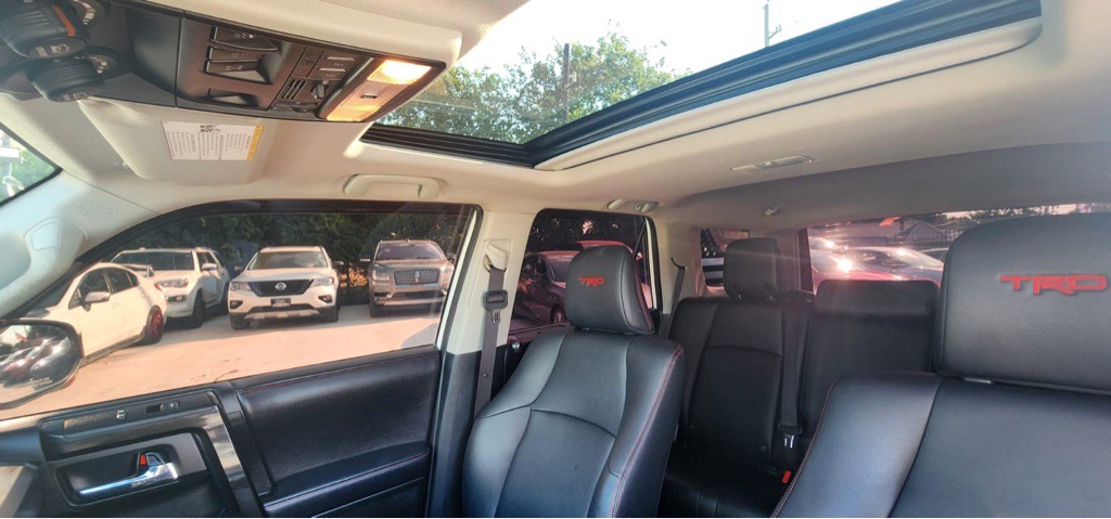 2019 Toyota 4Runner Image 18