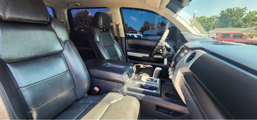2020 Toyota Tundra Image 21