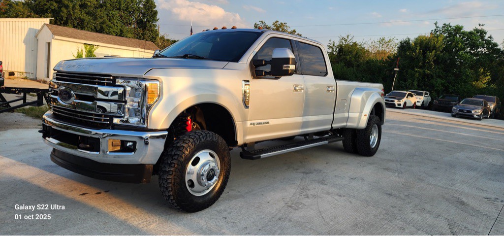 2017 Ford F-350 Image 1
