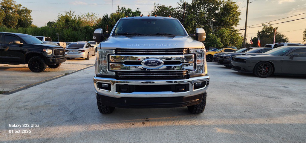 2017 Ford F-350 Image 2