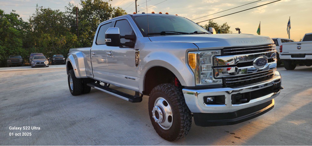2017 Ford F-350 Image 3