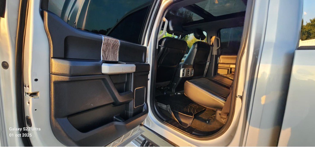 2017 Ford F-350 Image 19