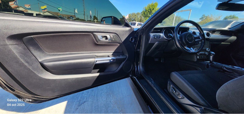 2019 Ford Mustang Image 11