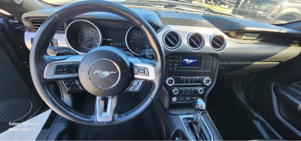 2019 Ford Mustang Image 16
