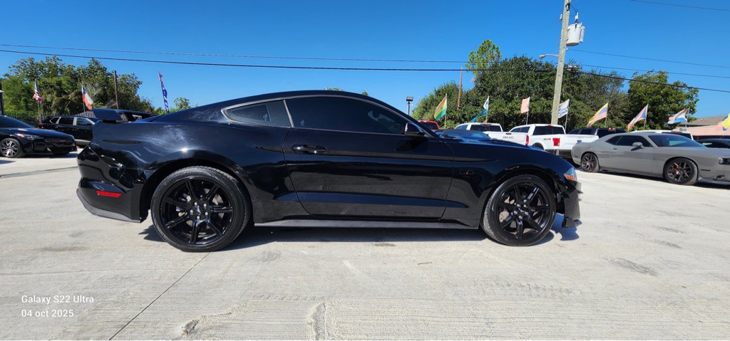 2019 Ford Mustang Image 22