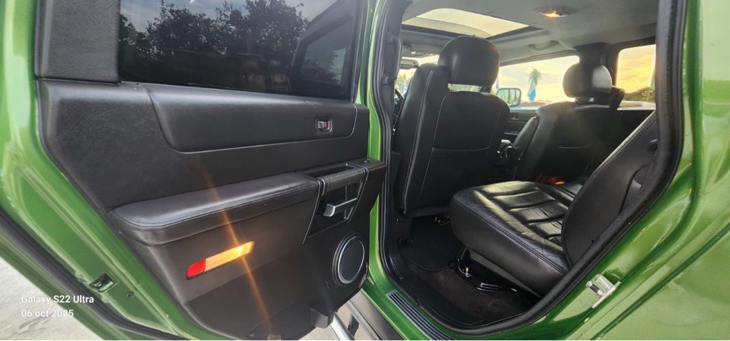 2005 HUMMER H2 Image 12