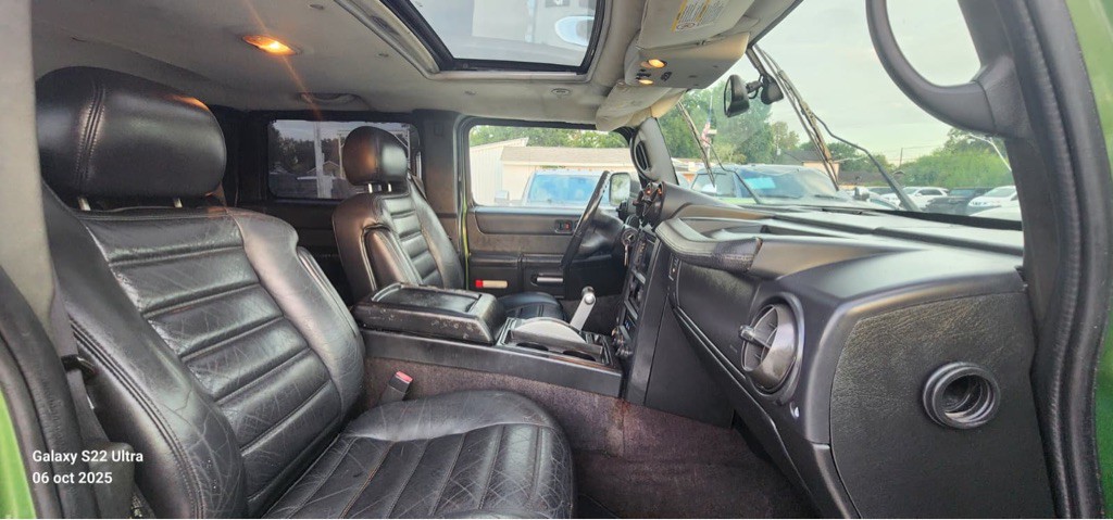 2005 HUMMER H2 Image 15