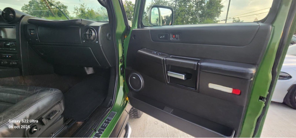 2005 HUMMER H2 Image 16