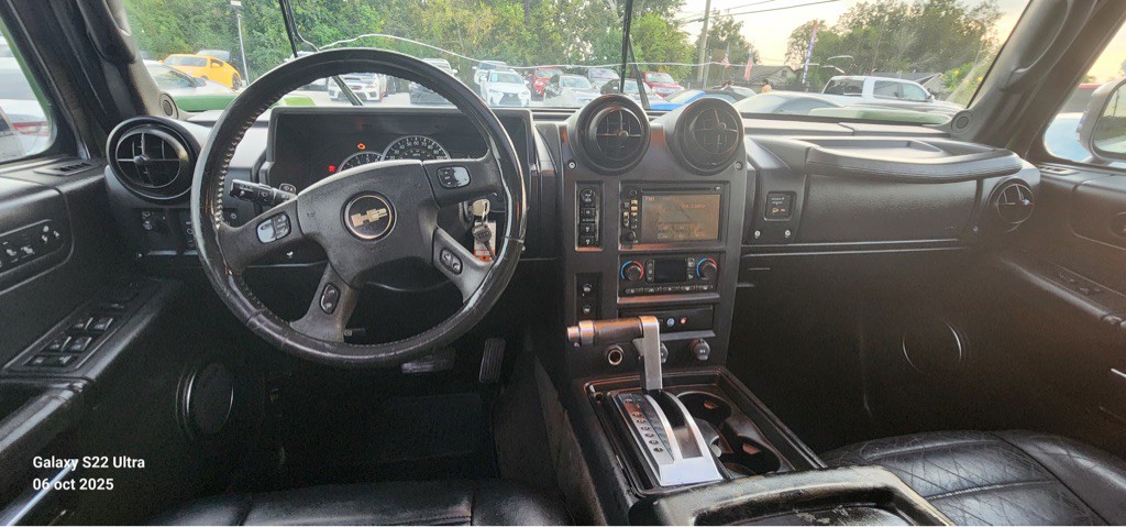 2005 HUMMER H2 Image 28