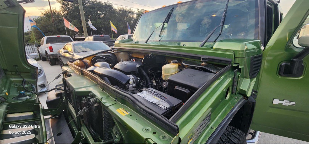 2005 HUMMER H2 Image 30