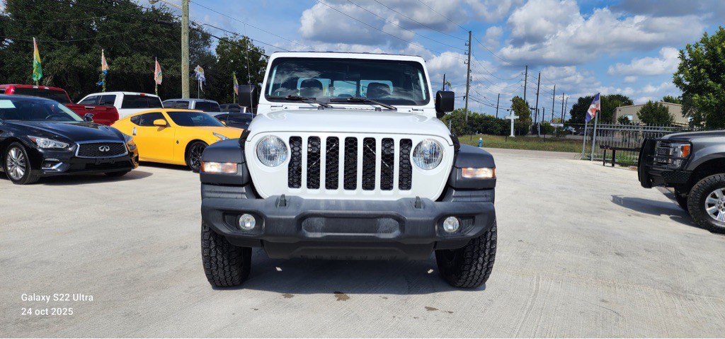 2021 Jeep Gladiator Image 2
