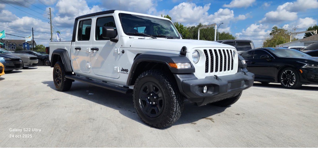 2021 Jeep Gladiator Image 3