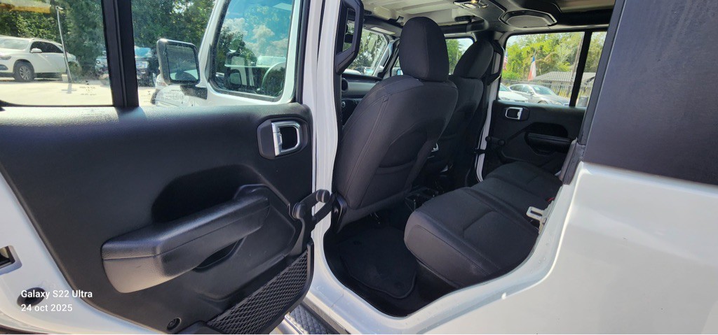 2021 Jeep Gladiator Image 24