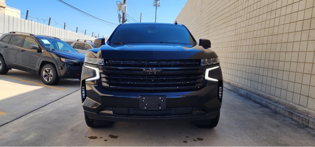2021 Chevrolet Tahoe Image 2