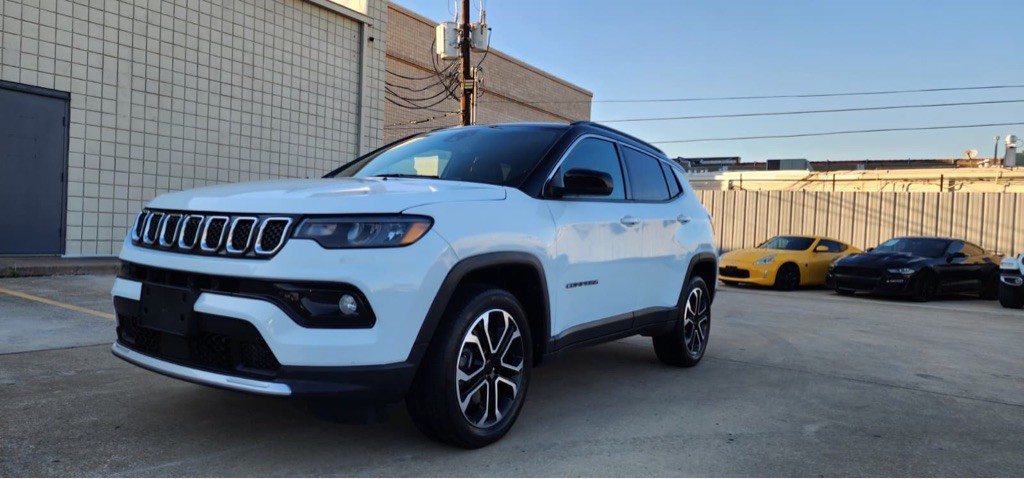 2024 Jeep Compass Image 1