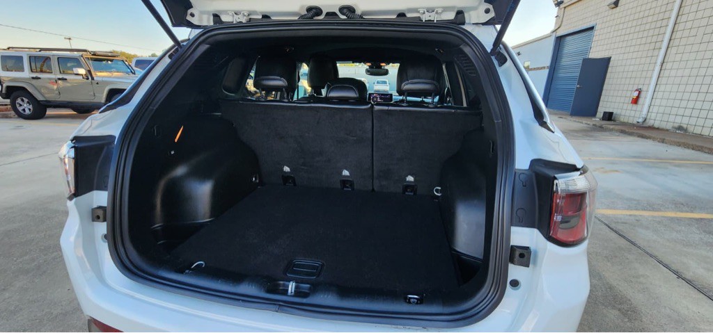 2024 Jeep Compass Image 9