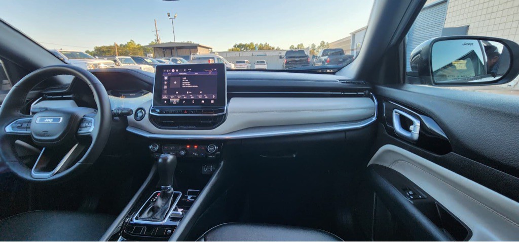 2024 Jeep Compass Image 11