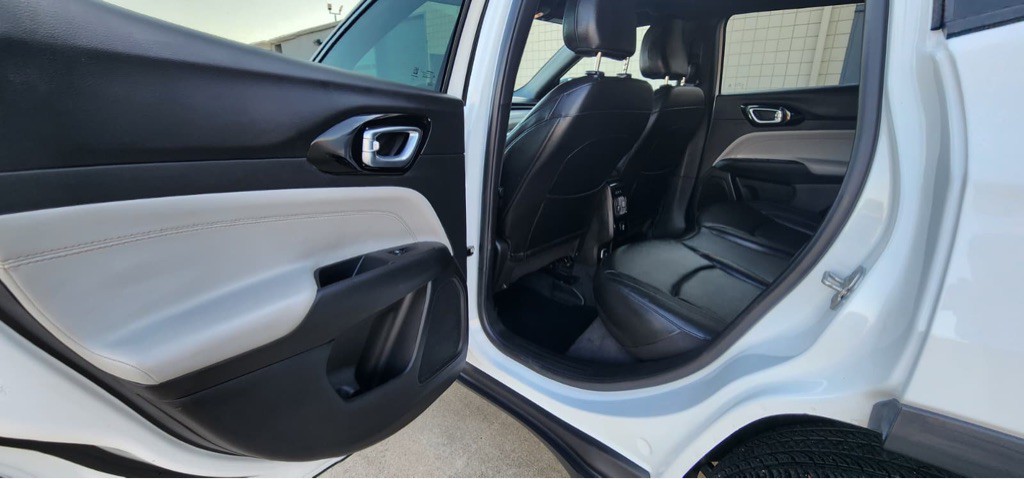 2024 Jeep Compass Image 15