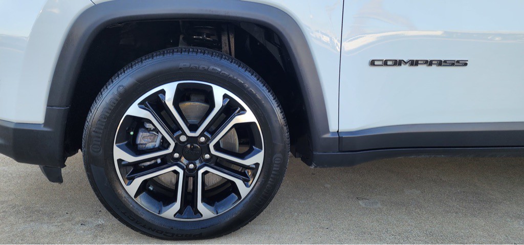 2024 Jeep Compass Image 25