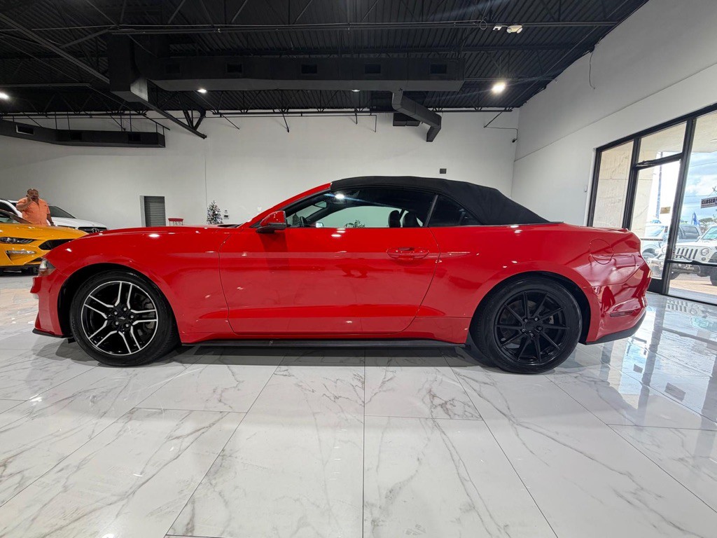 2020 Ford Mustang Image 5