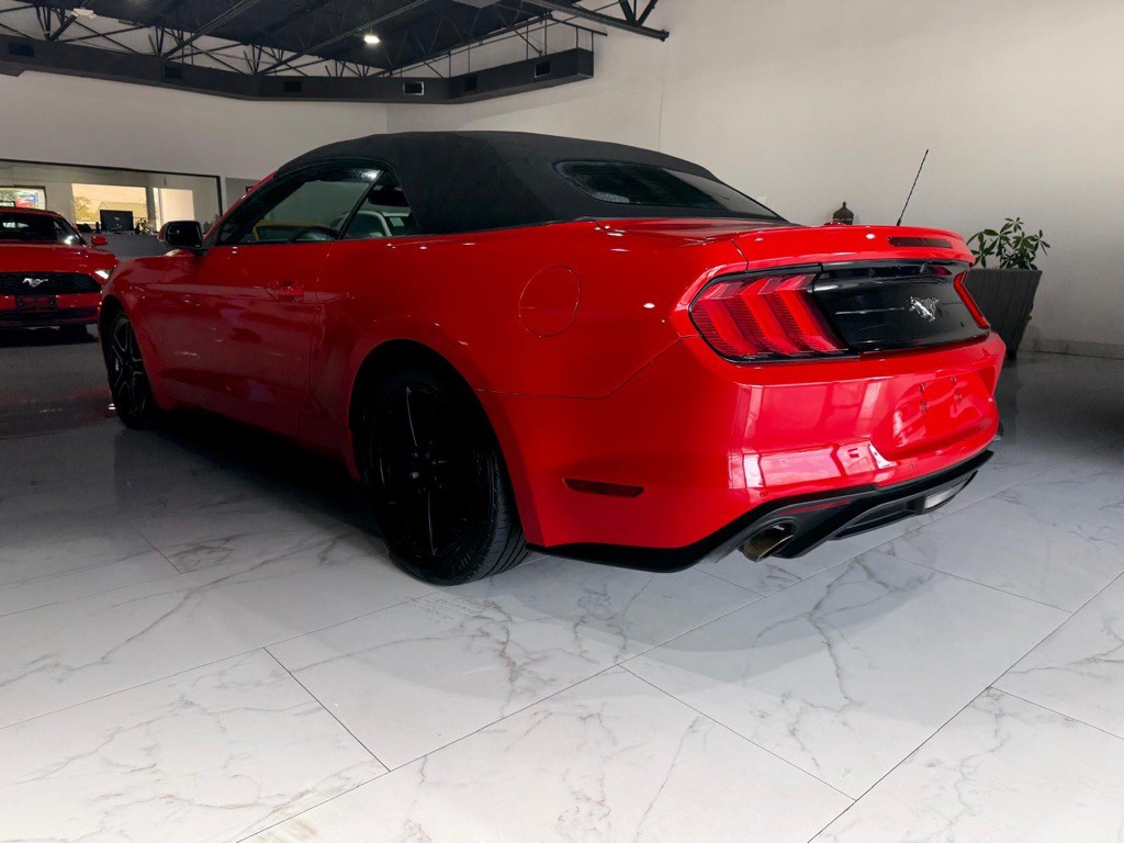 2020 Ford Mustang Image 6