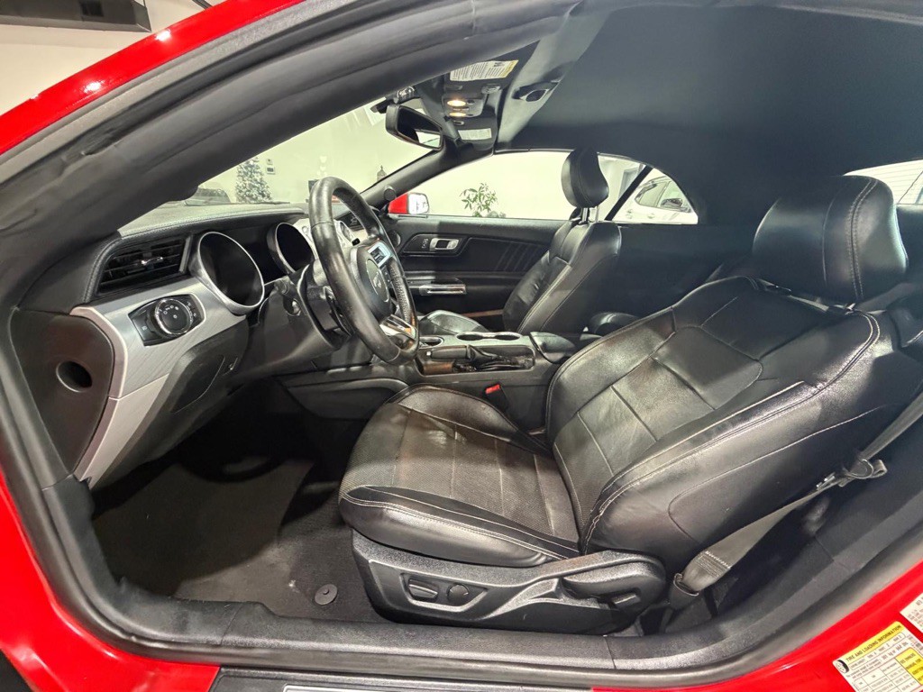 2020 Ford Mustang Image 16