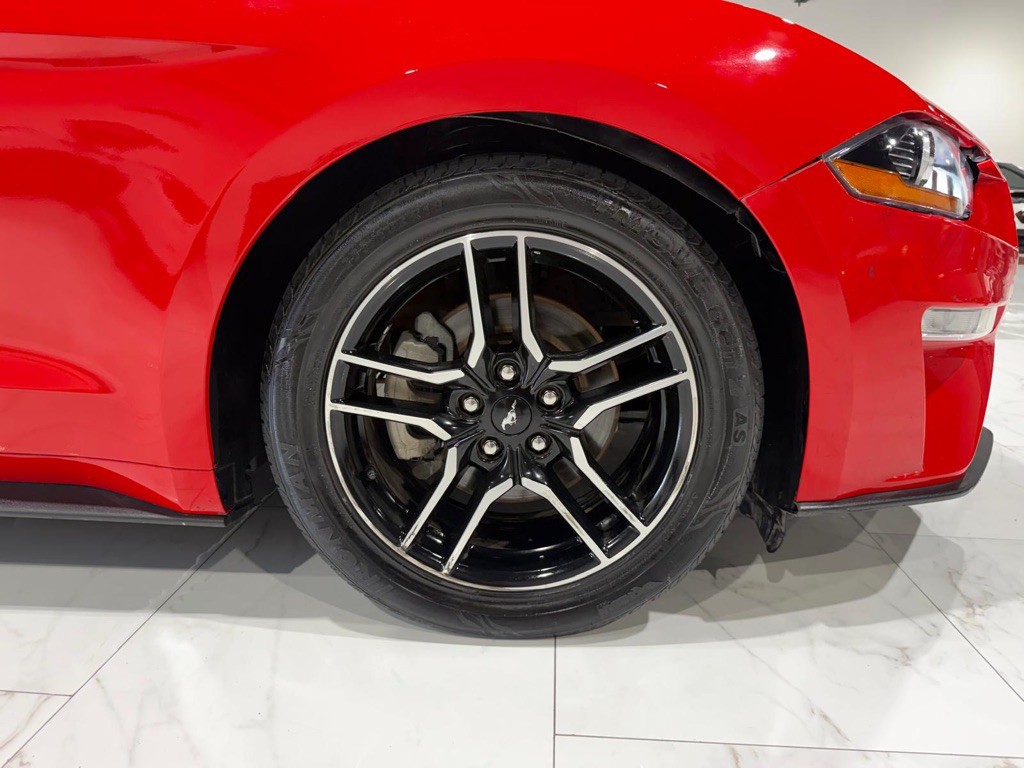 2020 Ford Mustang Image 21