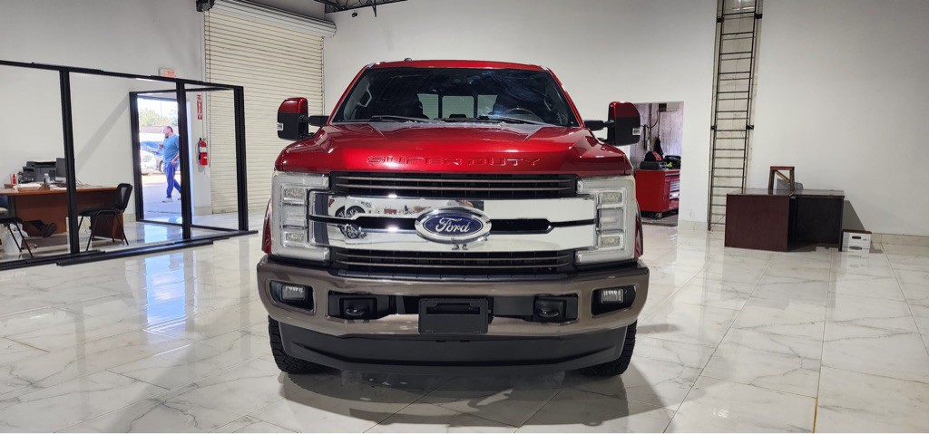 2017 Ford F-250 Image 2
