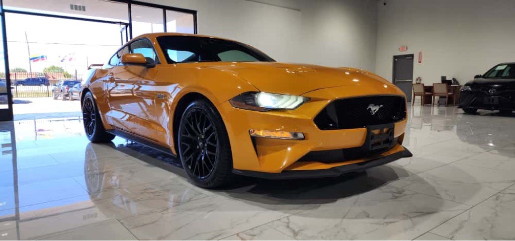 2022 Ford Mustang Image 3