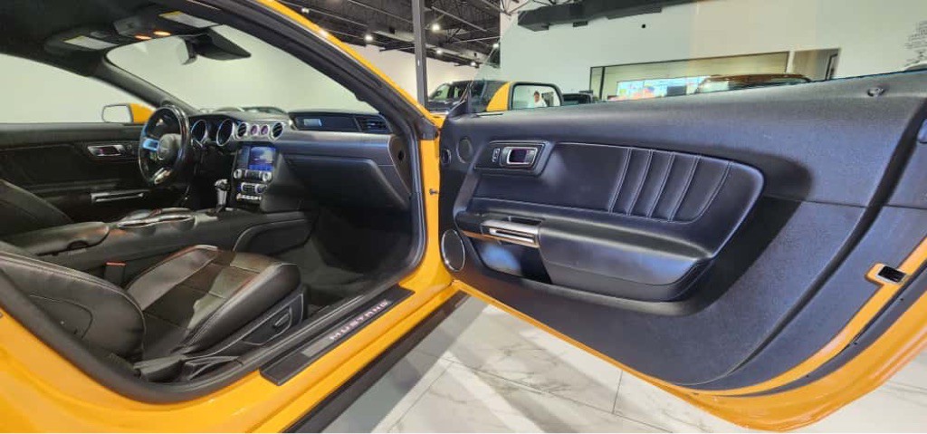 2022 Ford Mustang Image 10