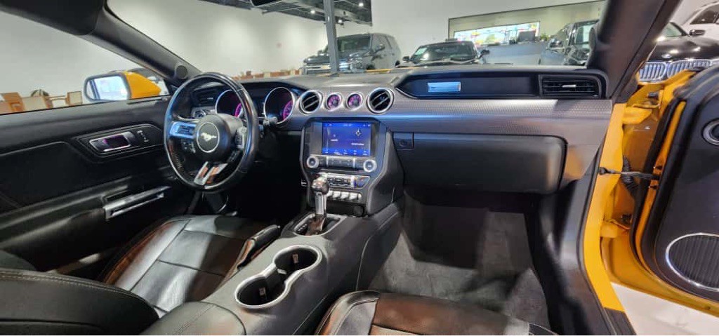 2022 Ford Mustang Image 11