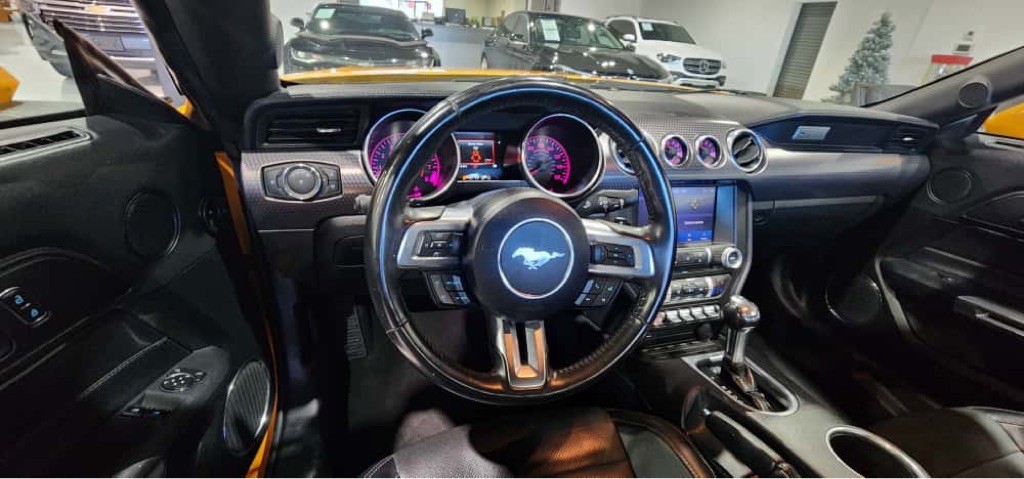 2022 Ford Mustang Image 15