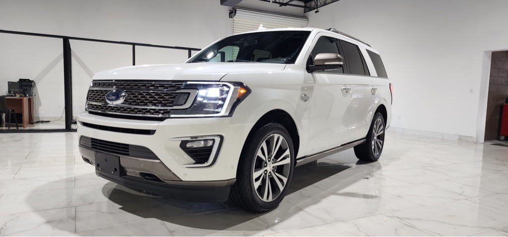 2021 Ford Expedition Image 1