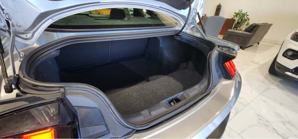 2024 Ford Mustang Image 9