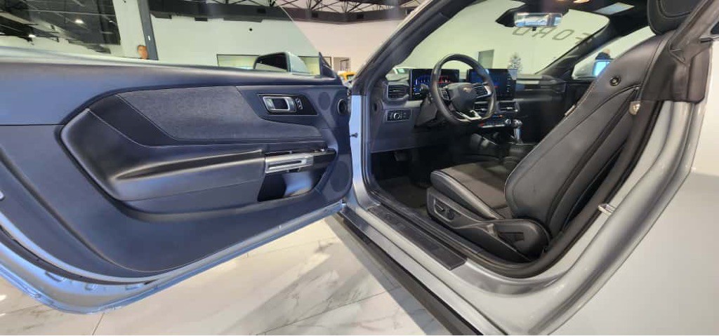 2024 Ford Mustang Image 11