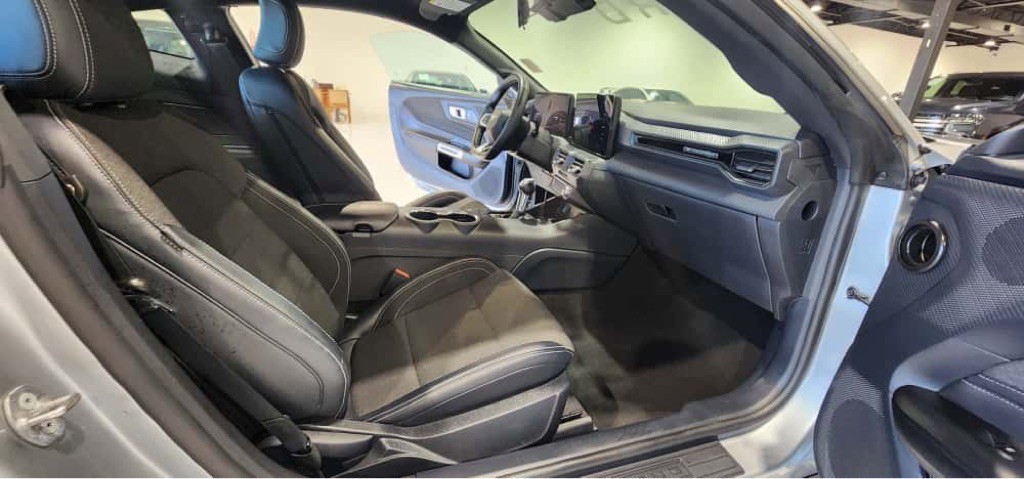 2024 Ford Mustang Image 15