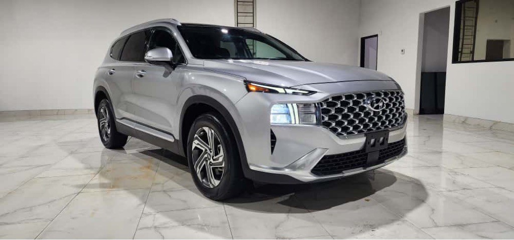 2023 Hyundai Santa Fe Image 3