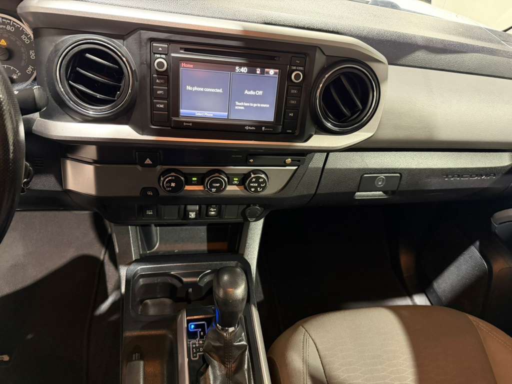 2019 Toyota Tacoma Image 34