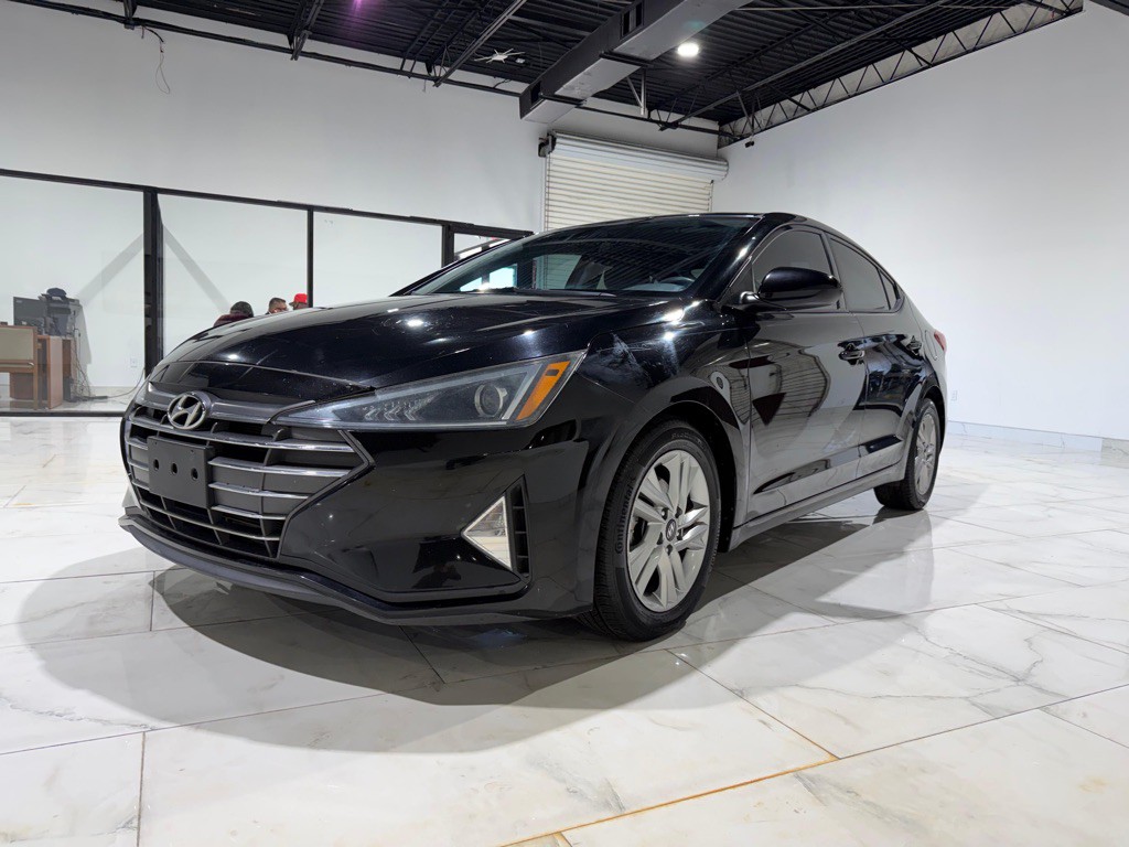 2020 Hyundai Elantra Image 1