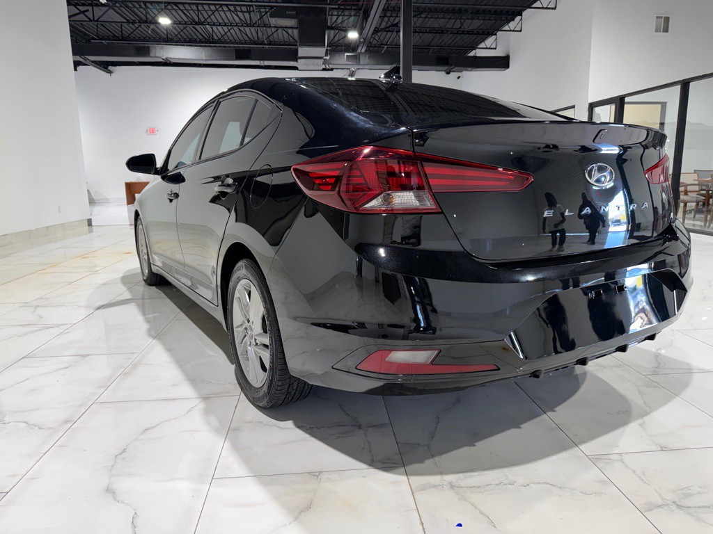 2020 Hyundai Elantra Image 7
