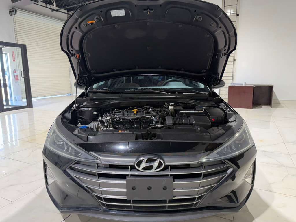 2020 Hyundai Elantra Image 8