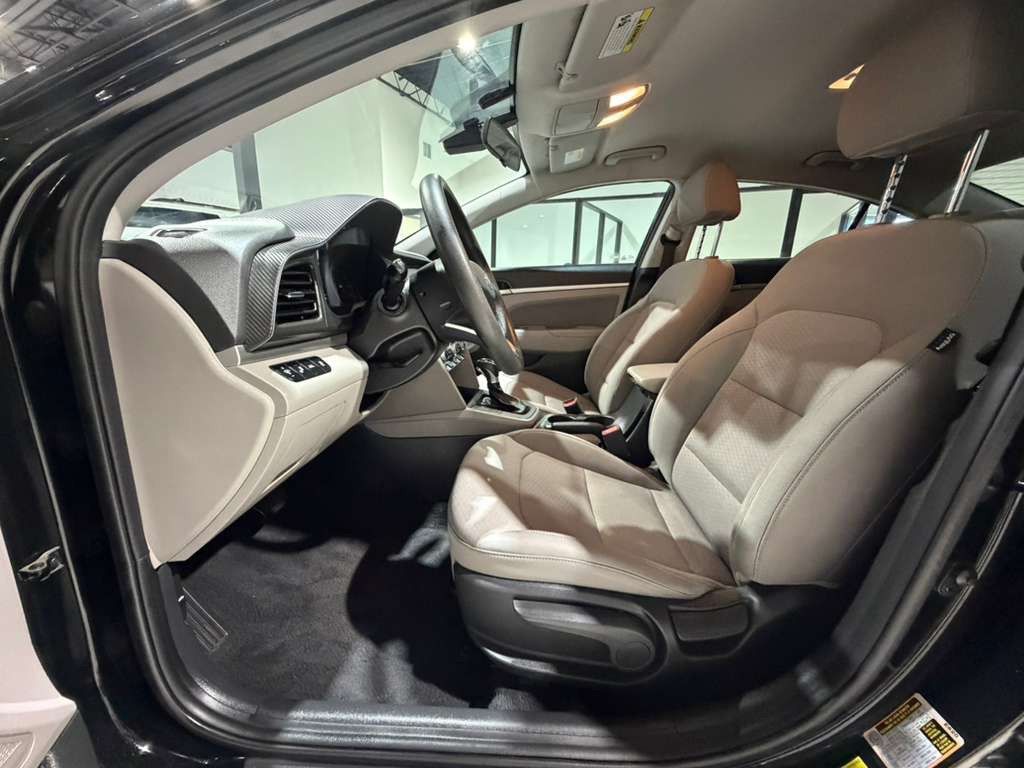 2020 Hyundai Elantra Image 14