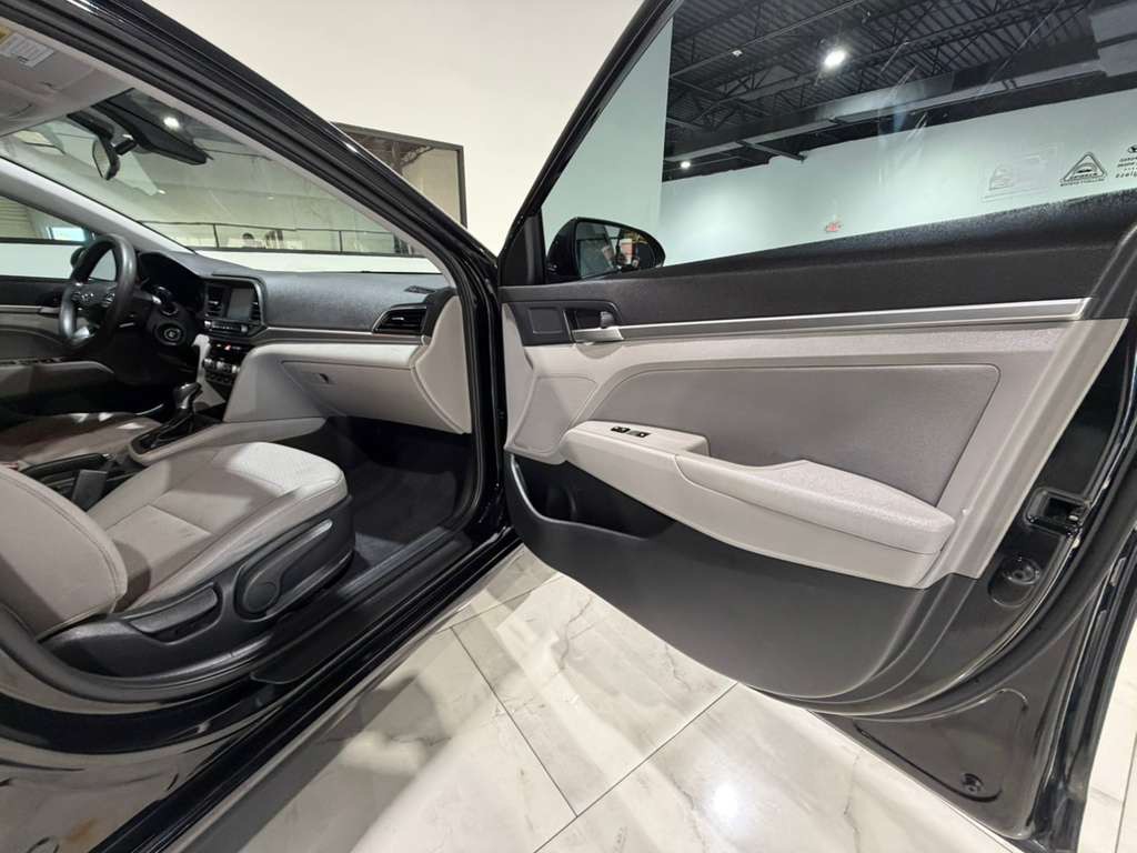 2020 Hyundai Elantra Image 15